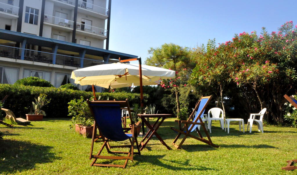 Albergo Riviera Spineta Battipaglia Ngoại thất bức ảnh