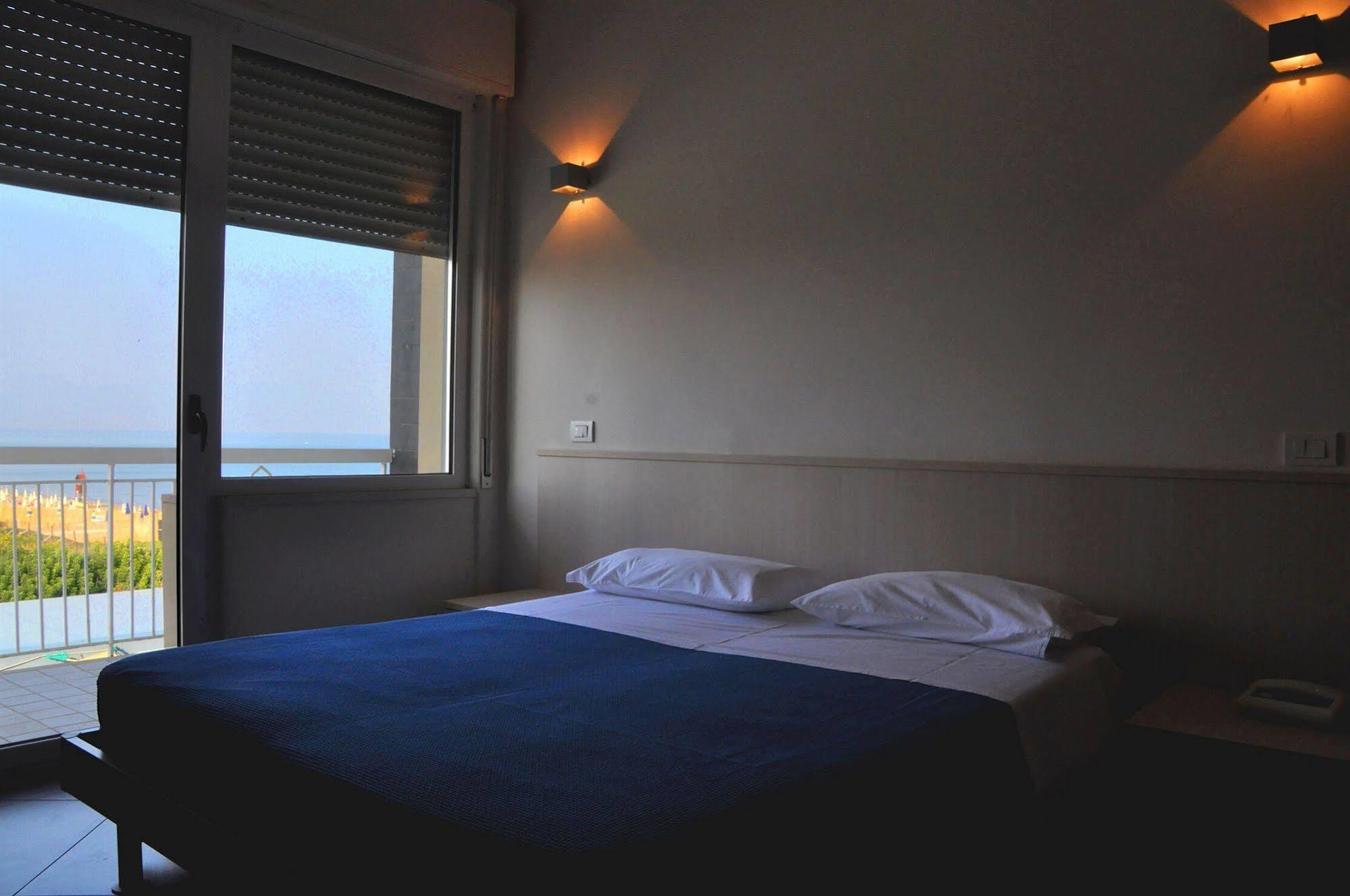 Albergo Riviera Spineta Battipaglia Ngoại thất bức ảnh