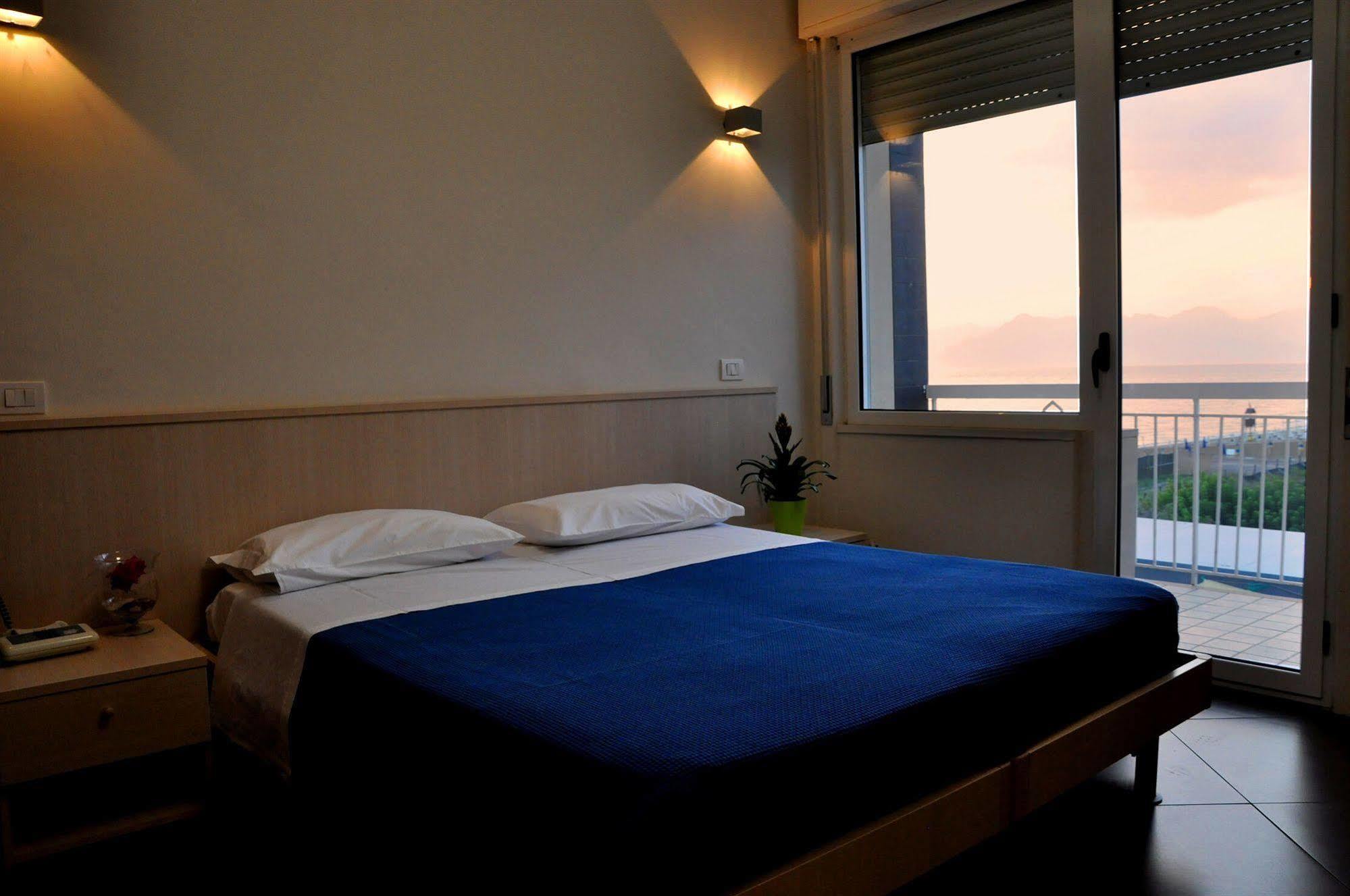 Albergo Riviera Spineta Battipaglia Ngoại thất bức ảnh